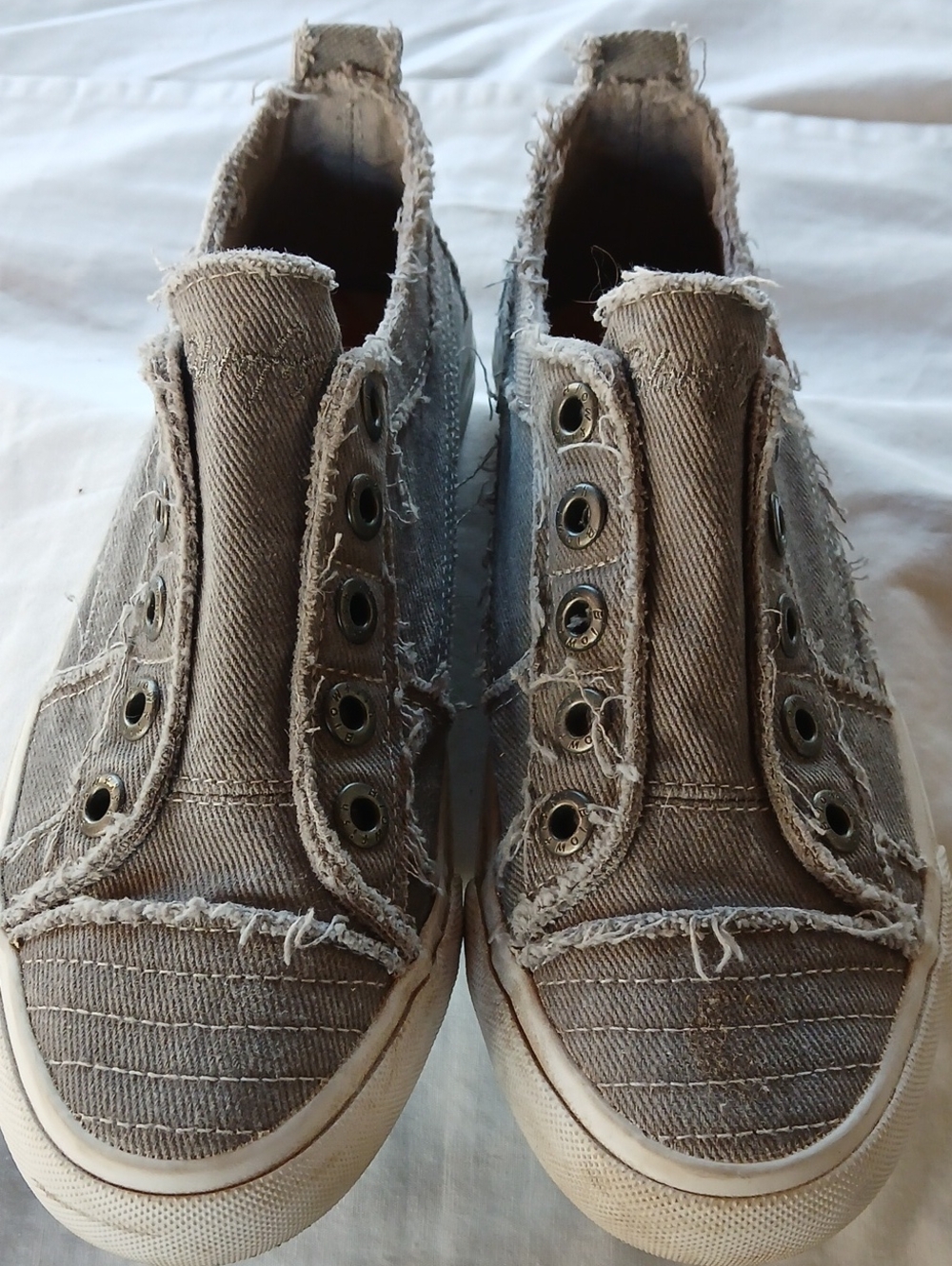 Women's Slip-On Distressed Canvas Sneakers - Gray